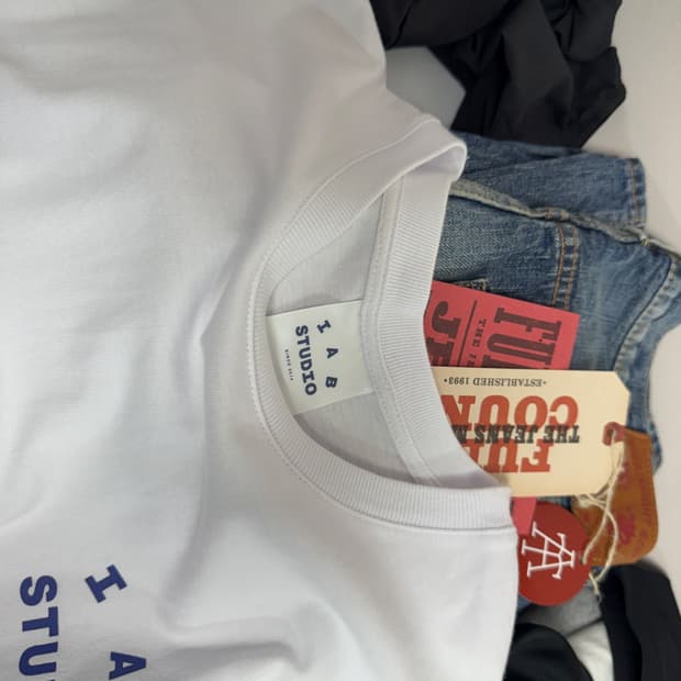 iab studio 22fw 반팔