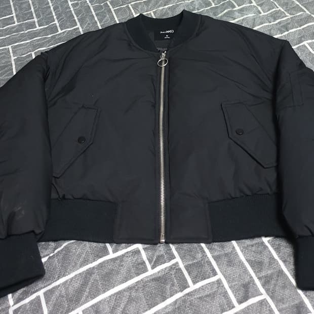 미쏘 크롭 항공 패딩 자켓 블랙 (M)