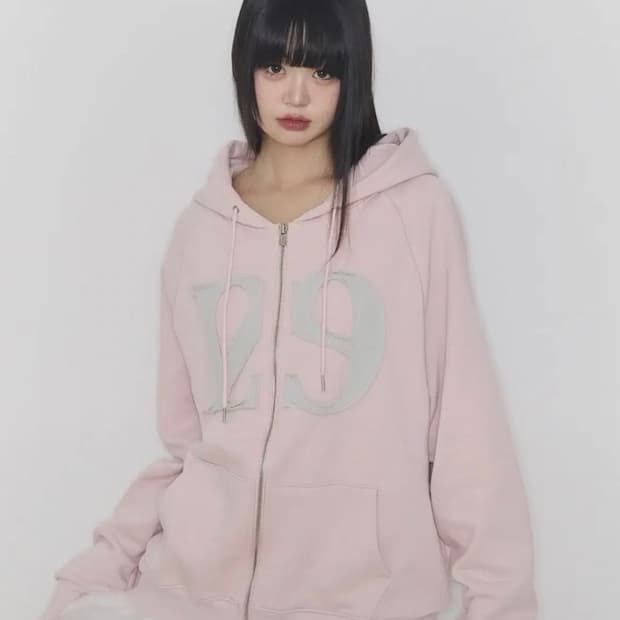 일리고 로고패치 후드 집업 라이트핑크