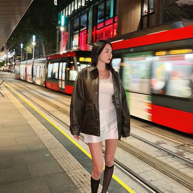 페이제이드 패디드 오버핏 레더자켓