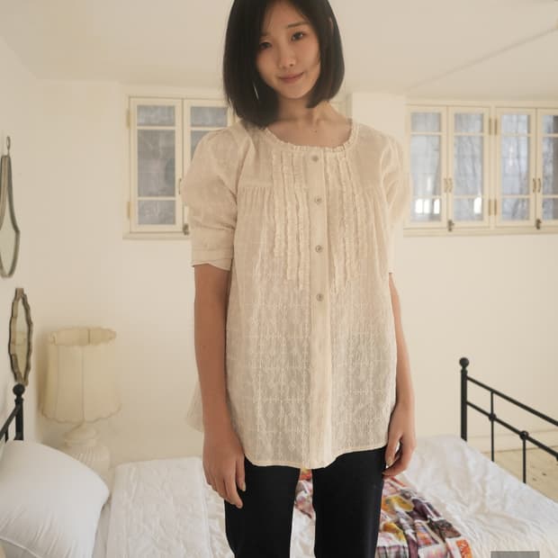 인앤양인하모니 모모블라우스 아이보리