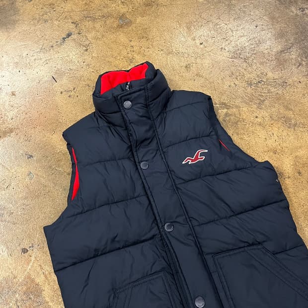 홀리스터 네이비 레드 패딩 조끼