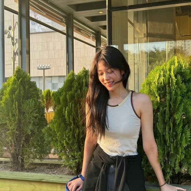 노윤서 배우님 썬번프로젝트 슬리브리스