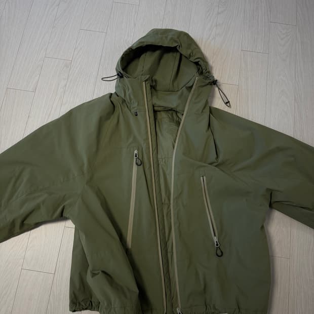 유니폼브릿지 카키색 후드 바람막이 L