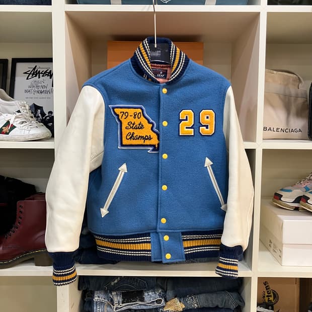 클로버리프 블루 스타디움 자켓