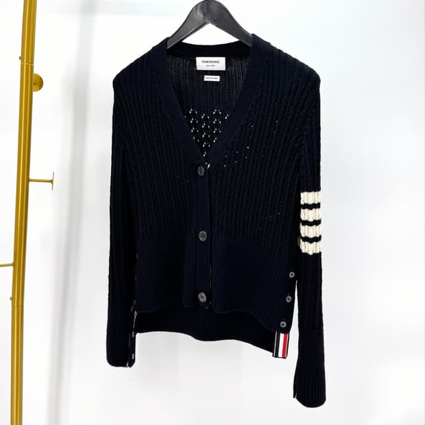 [36사이즈] 톰브라운 사선완장 울 가디건 네이비 (FKC557A)