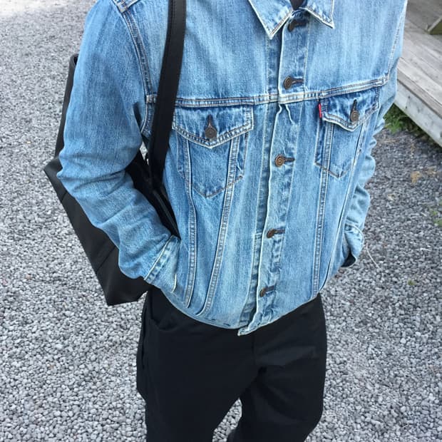[L] levis denim jacket