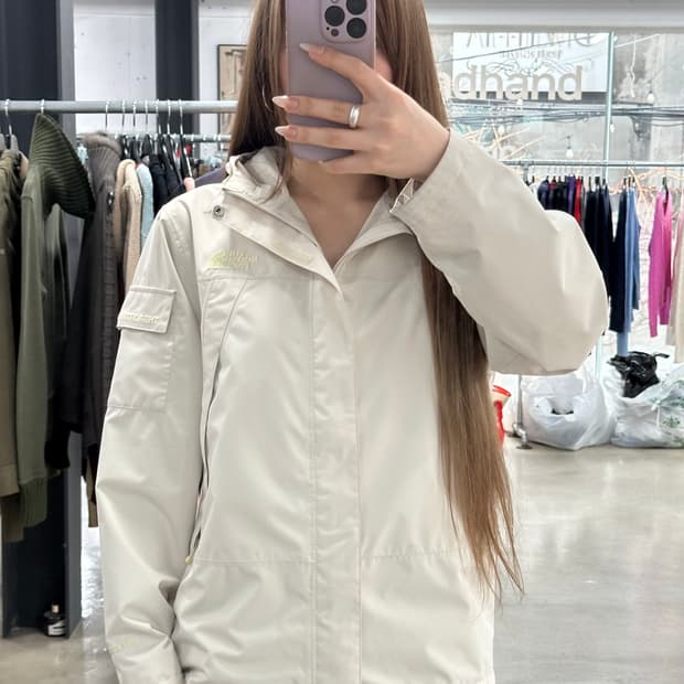 노스페이스 포켓 윈드브레이커 자켓 크림베이지