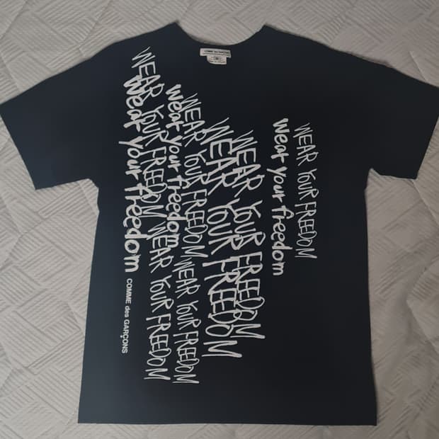 꼼데가르송 반팔티2025