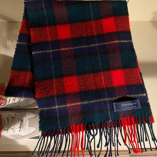 존스턴스 머플러