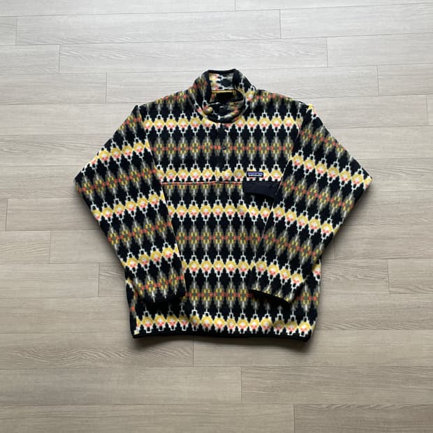 파타고니아 신칠라 아즈텍 옐로우 패턴