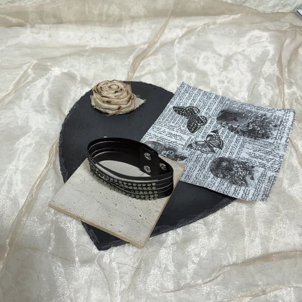 빈티지 가죽 큐빅 레이어드 팔찌