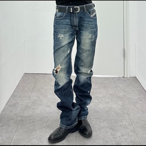 디젤 데미지드 데님팬츠