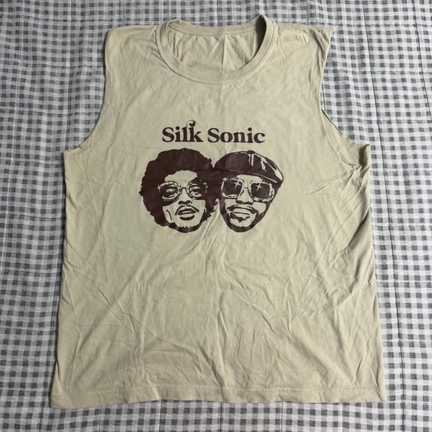실크소닉 나시 티셔츠 Silk Sonic 민소매 베이지