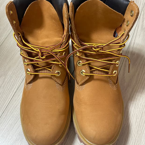 팀버랜드 프리미엄 6인치 워터푸르프 부츠 급처