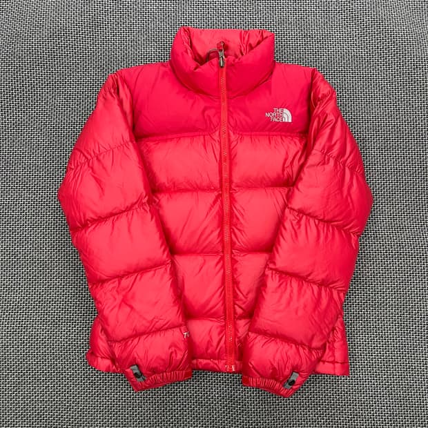 노스페이스 체리레드 눕시 700 패딩