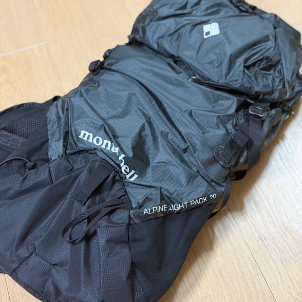 몽벨 알파인 라이트 팩 20L 다크 그레이