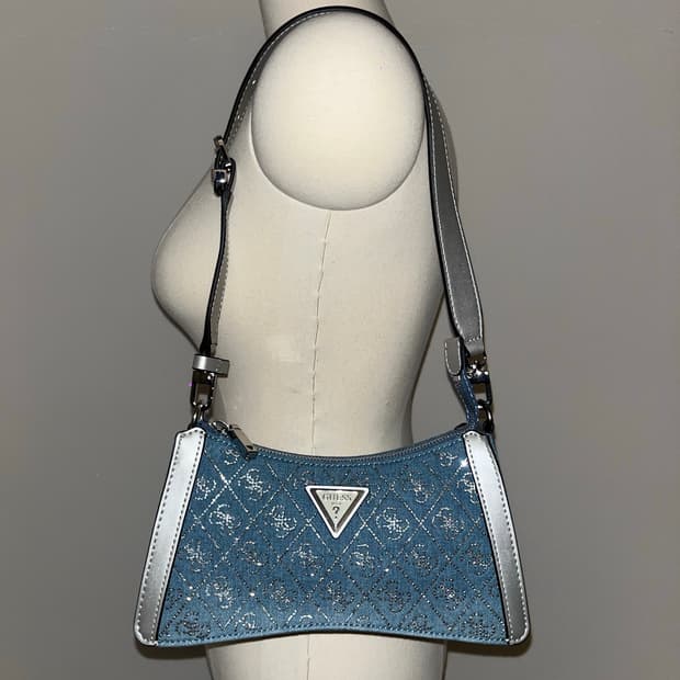 Guess Cubic Shoulder Bag