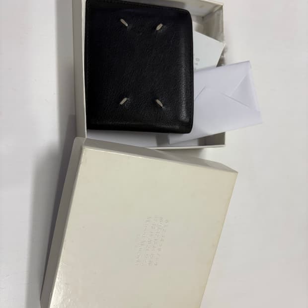 마르지엘라 투톤 반지갑