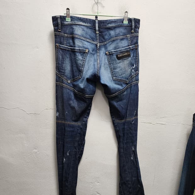 디스퀘어드2 데미지 가죽패치 청바지