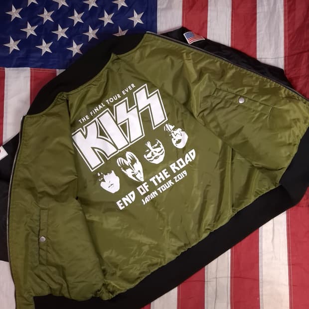새제품급 오리지날 재팬판 KISS 키스락밴드 월드투어 MA-1 항공자켓
