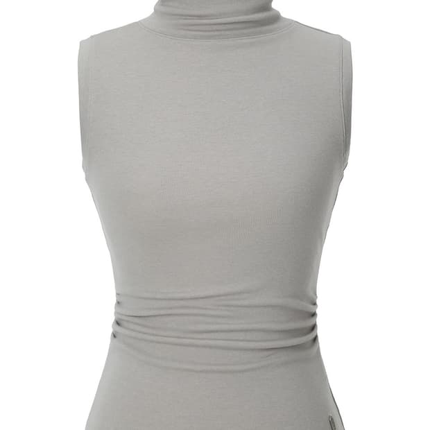 이네기 Drape Turtleneck Top (sand beige)