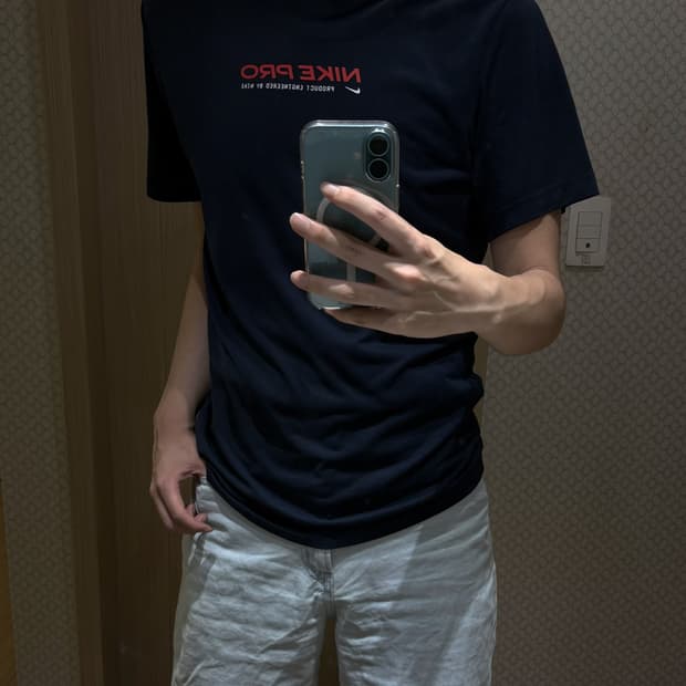 [M 추천] 빈티지 나이키 프로(Nike Pro) 미니 로고 반팔 티셔츠