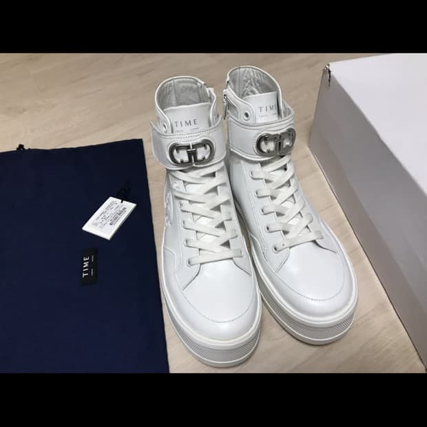 새상품 TIME 타임 한섬 디올 스타일 가죽 하이탑 스니커즈 240 사이