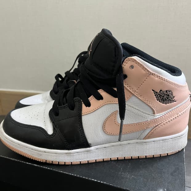 나이키 조던 미드 240