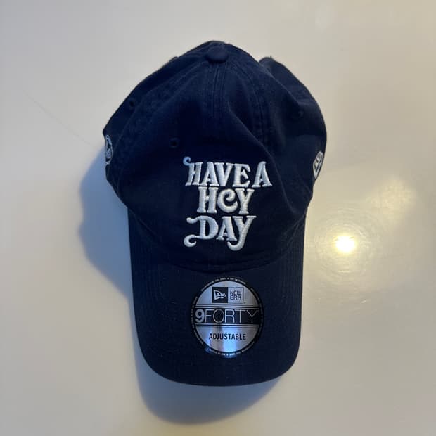 비이커 뉴에라 볼캡