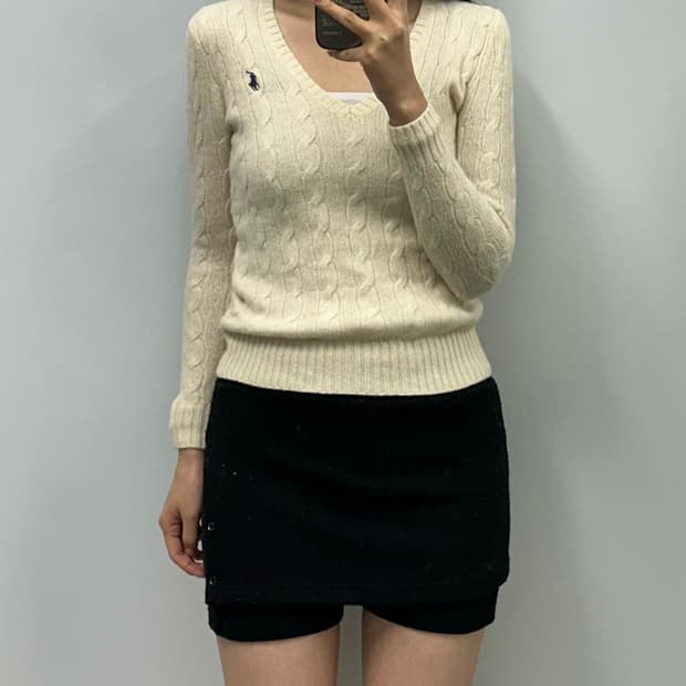 폴로 랄프로렌 아이보리 브이넥 꽈배기 니트