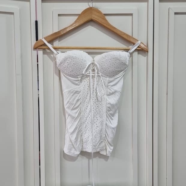 펀칭 레이스 셔링 뷔스티에 캐미솔