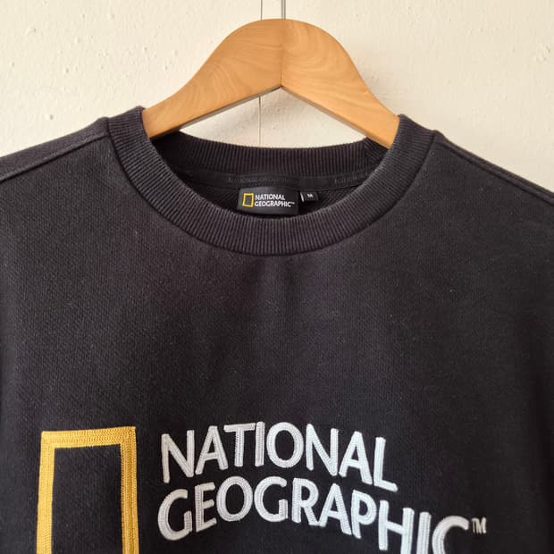 내셔널지오그래픽 남성 블랙맨투맨티셔츠 M사이즈