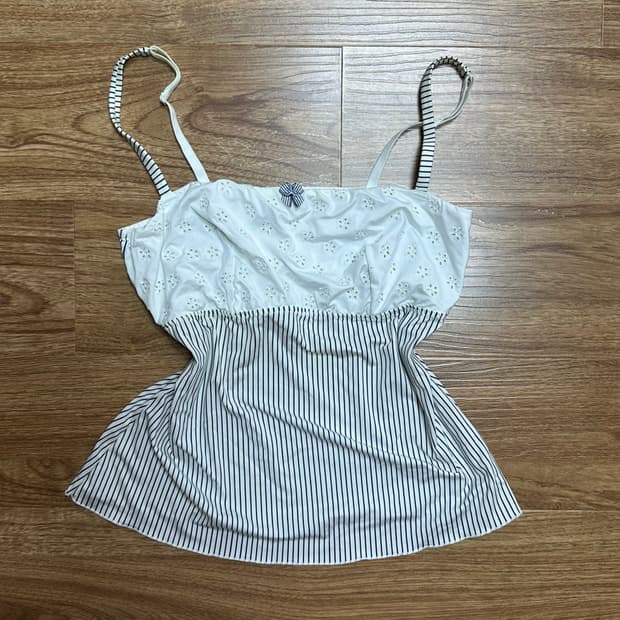 빈티지 레이스 펀칭 리본 나시 슬리브리스 히메갸루 로걀 라떼 오네갸루 발