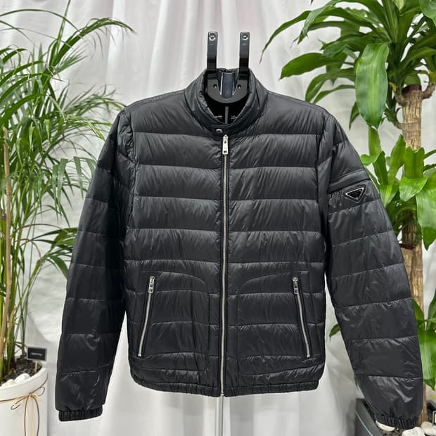 [정품]프라다 경량다운 패딩자켓