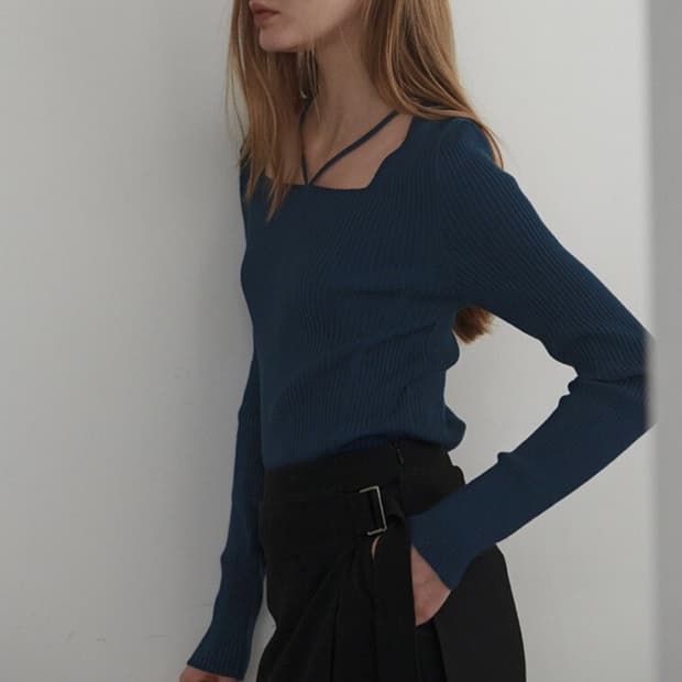 루에브르 V-strap knit pullover