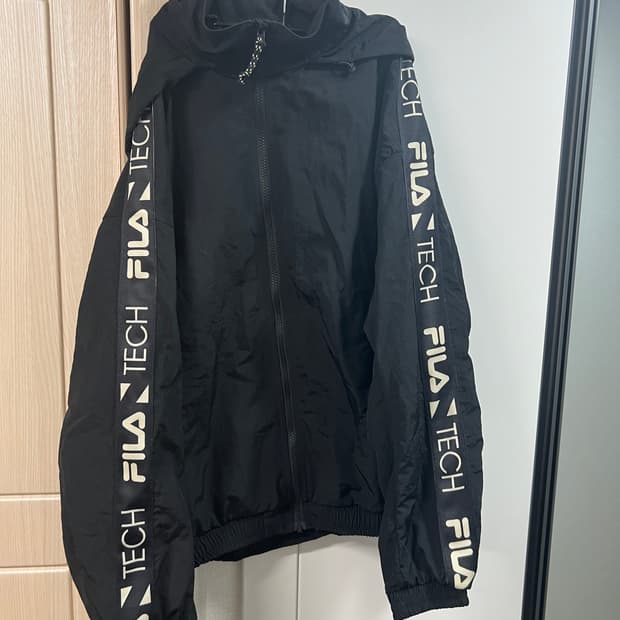 [XL] FILA 필라 테크 바람막이 점퍼