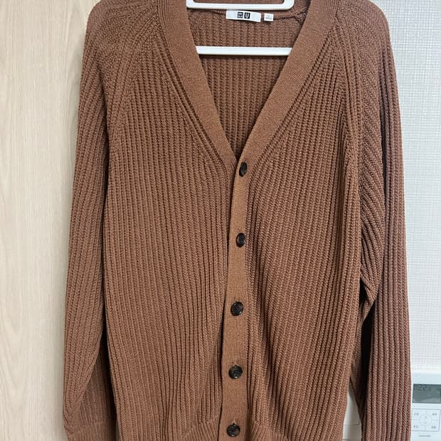 유니클로U/레글런 V넥 가디건 브라운/L