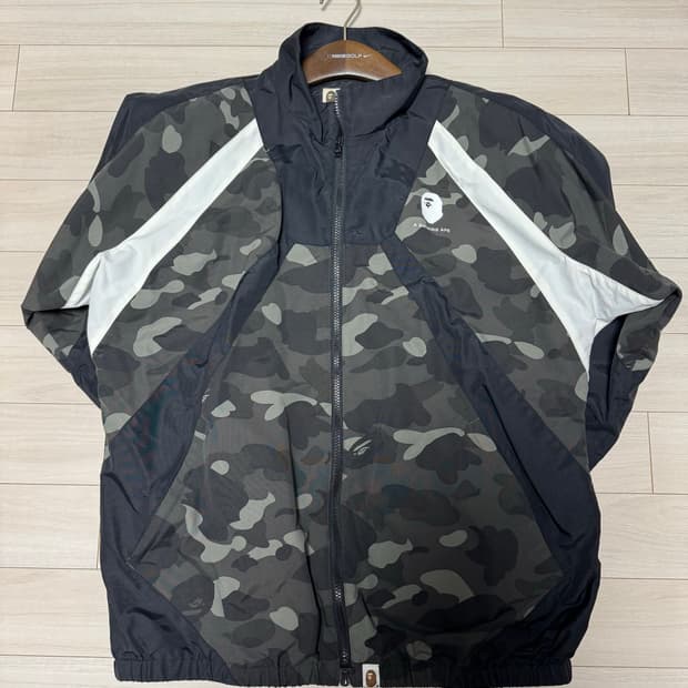 Bape 바람막이