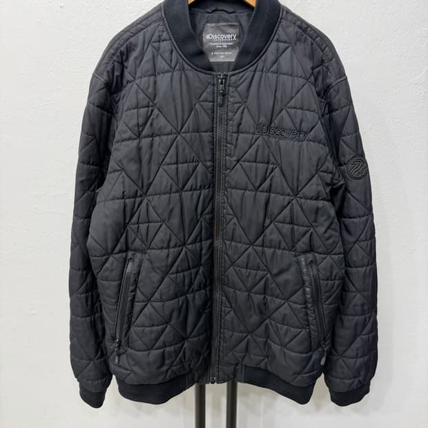 정품) 디스커버리 남성 퀼팅 봄버 블랙 패딩 105