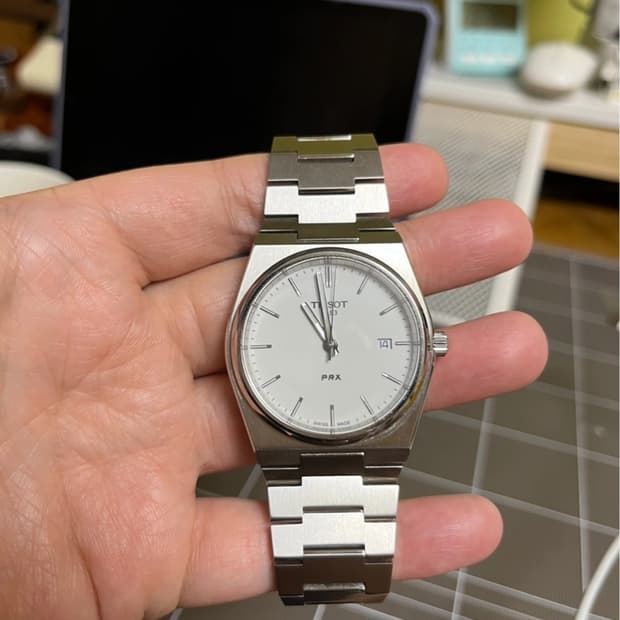 티쏘 PRX 쿼츠 시계 40mm 판매합니다