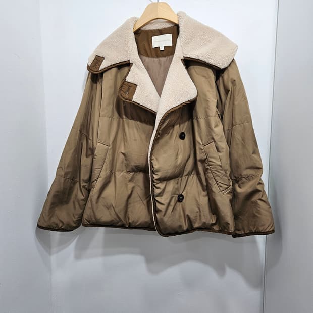 22.FW 플라스틱아일랜드 뽀글이 안감 폴리 패딩 S