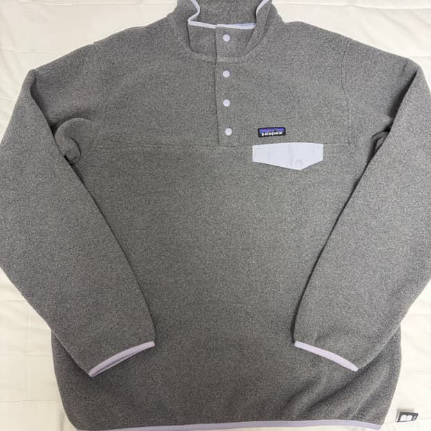 파타고니아 라이트웨이트 신칠라 니켈 퍼마프로스트 퍼플 XL 판매합니다