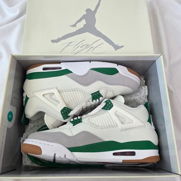 조던 4 x 나이키 SB 레트로 SP 파인 그린