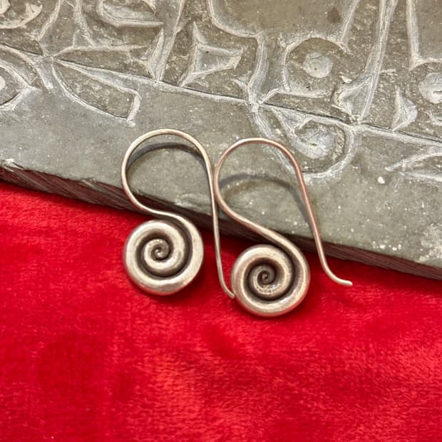 Karen Silver Spiral Wire Hook Earring— M