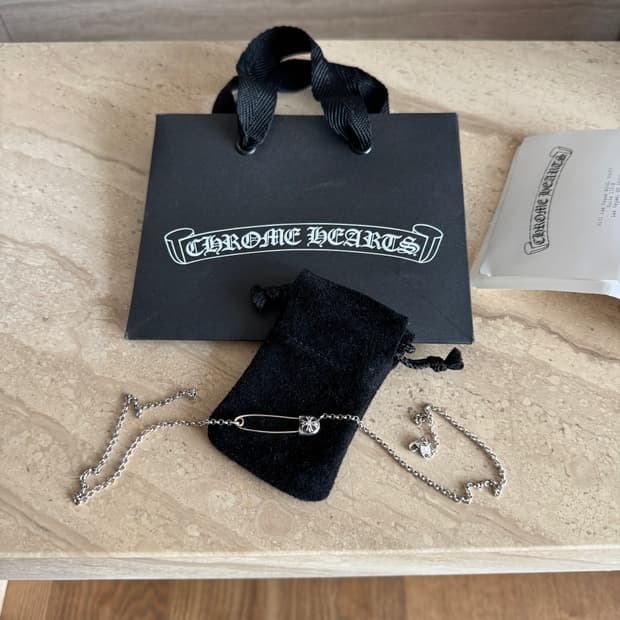 크롬하츠 세이프티핀 목걸이