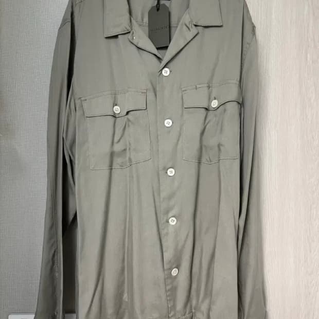 올세인츠 카라 셔츠 판매합니다. 새상품!