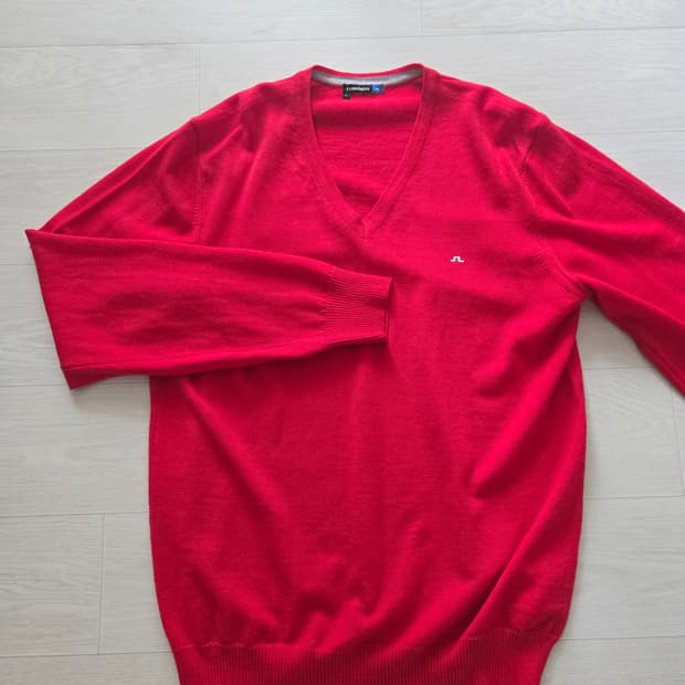 제이린드버그 정품 v넥 니트 L사이즈