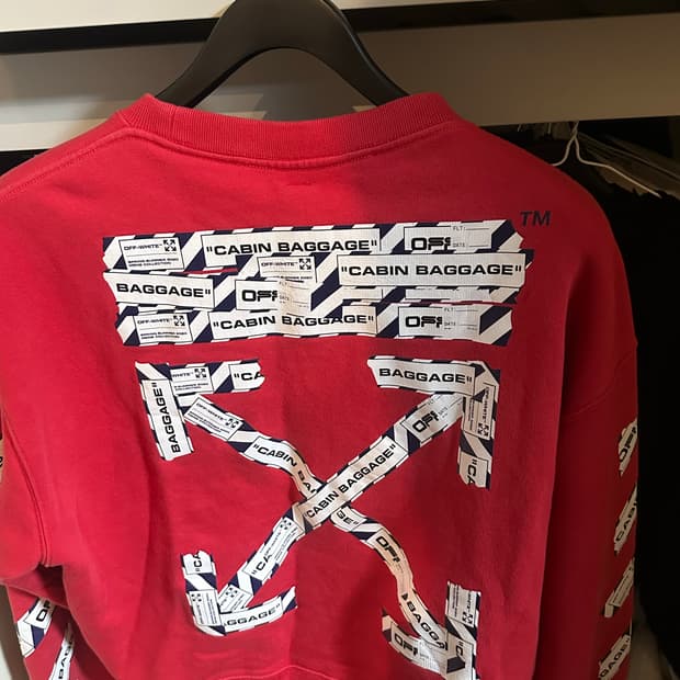 M 오프화이트 off white 에어포트테이프 맨투맨