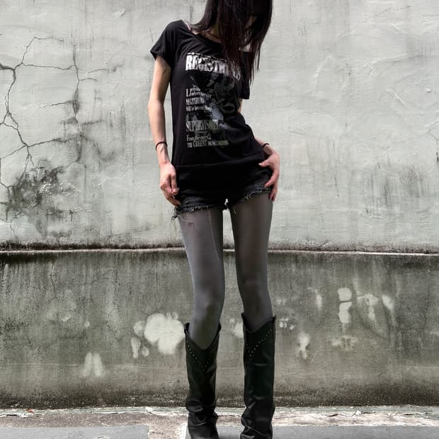 00's Rockstar Cubic Graphic Tee